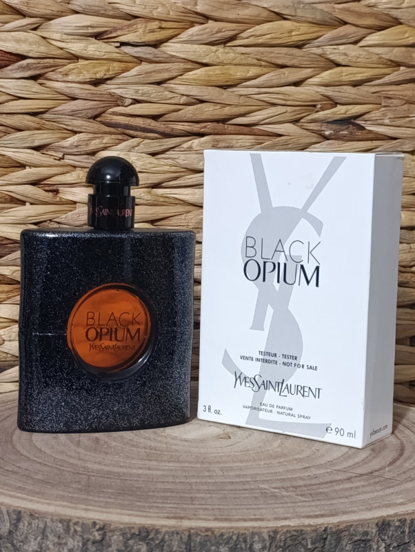 Black Opium Yves Saint Laurent